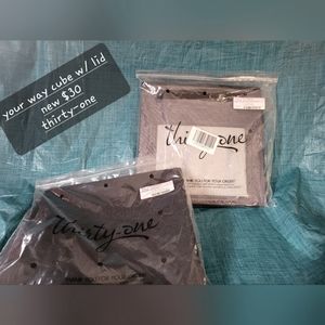 Thirty one cube with lid